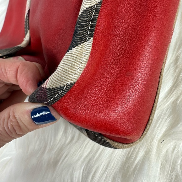 Burberry Red Leather Shoulder Bag - Picture 9 of 16